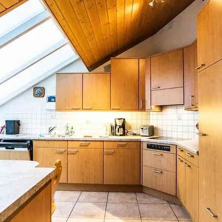 Apartment Holidayapartment Kirchweg, Glis *