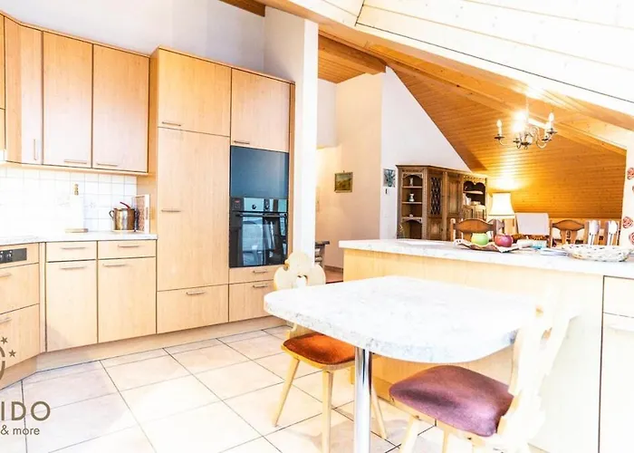 Holidayapartment Kirchweg, Glis *